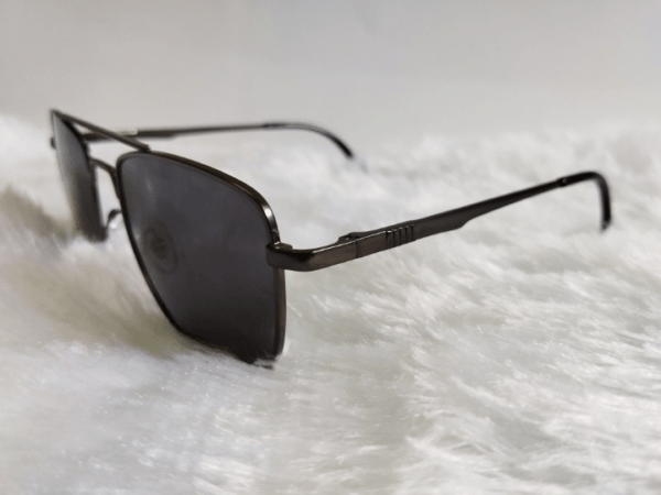 Bold Black Iconic - Image 4
