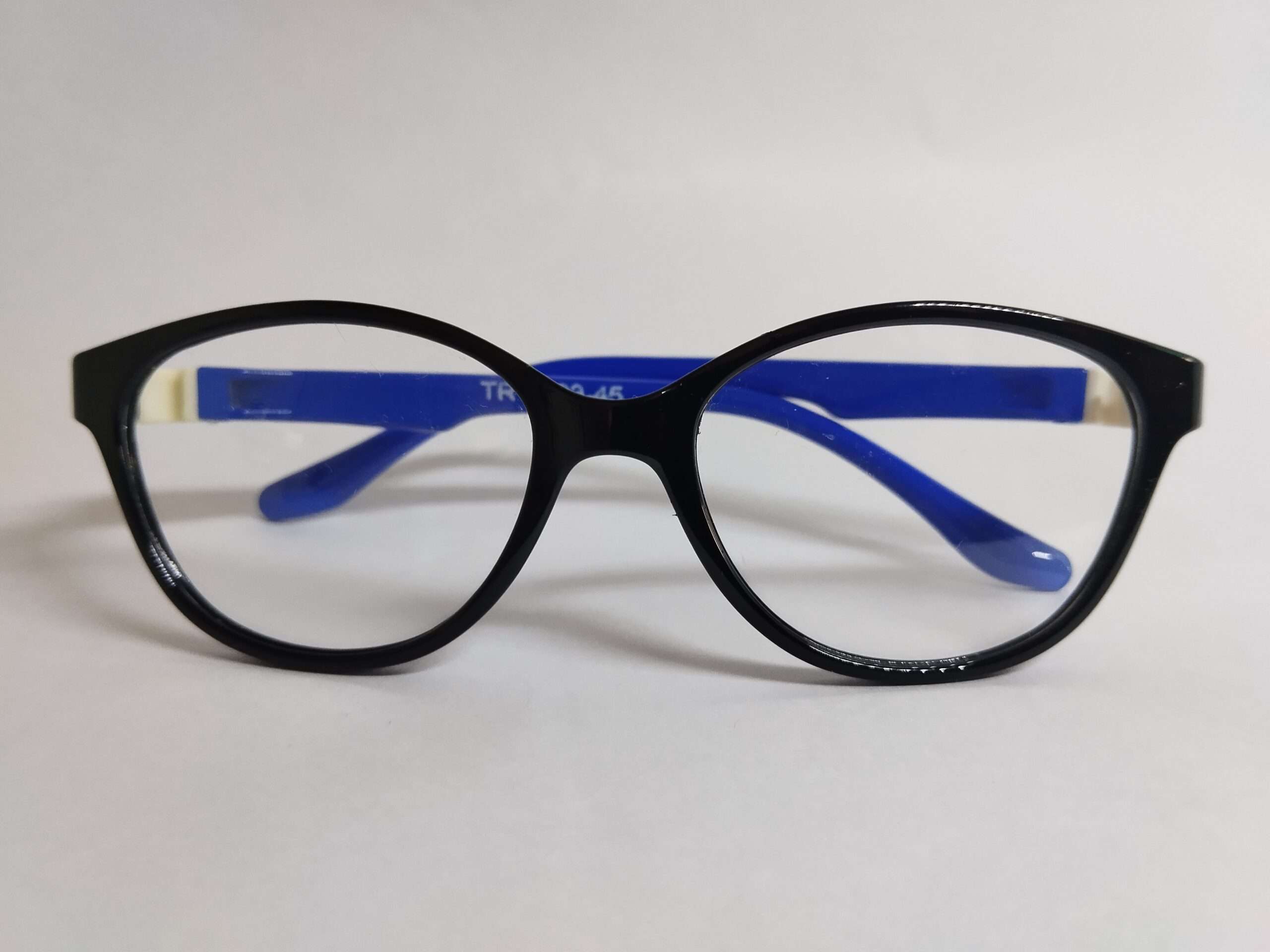 Children’s black blue light glasses with flexible frame