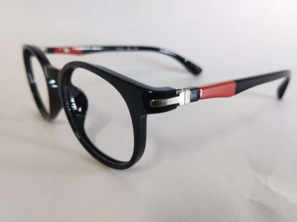 Kids’ black and red screen eye glasses