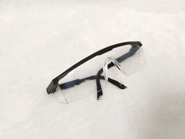 Fully Covered Transparent Black Protection - Image 5