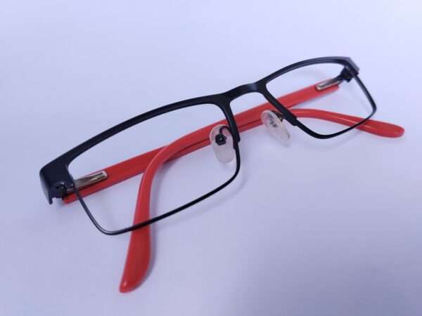 Black Red Metal Rectangle eyeglasses frame with sleek modern design