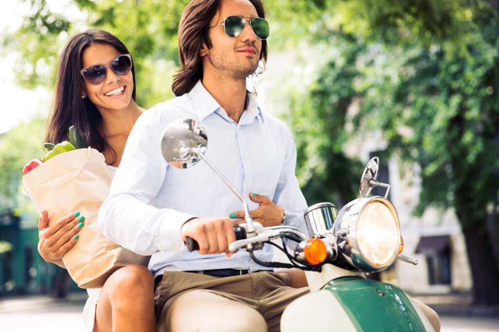 Stylish retro and square-shaped sunglasses and eyeglasses for men and women, featuring UV400 protection and lightweight polycarbonate frames.