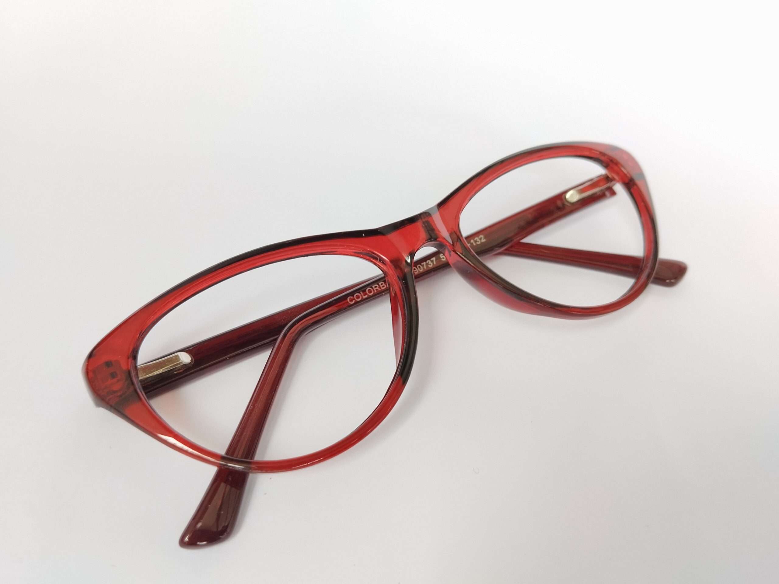 Brown Cat Eye Reading Glasses for Women featuring a warm brown frame, classic lifted cat-eye shape, and clear magnifying lenses designed for stylish.