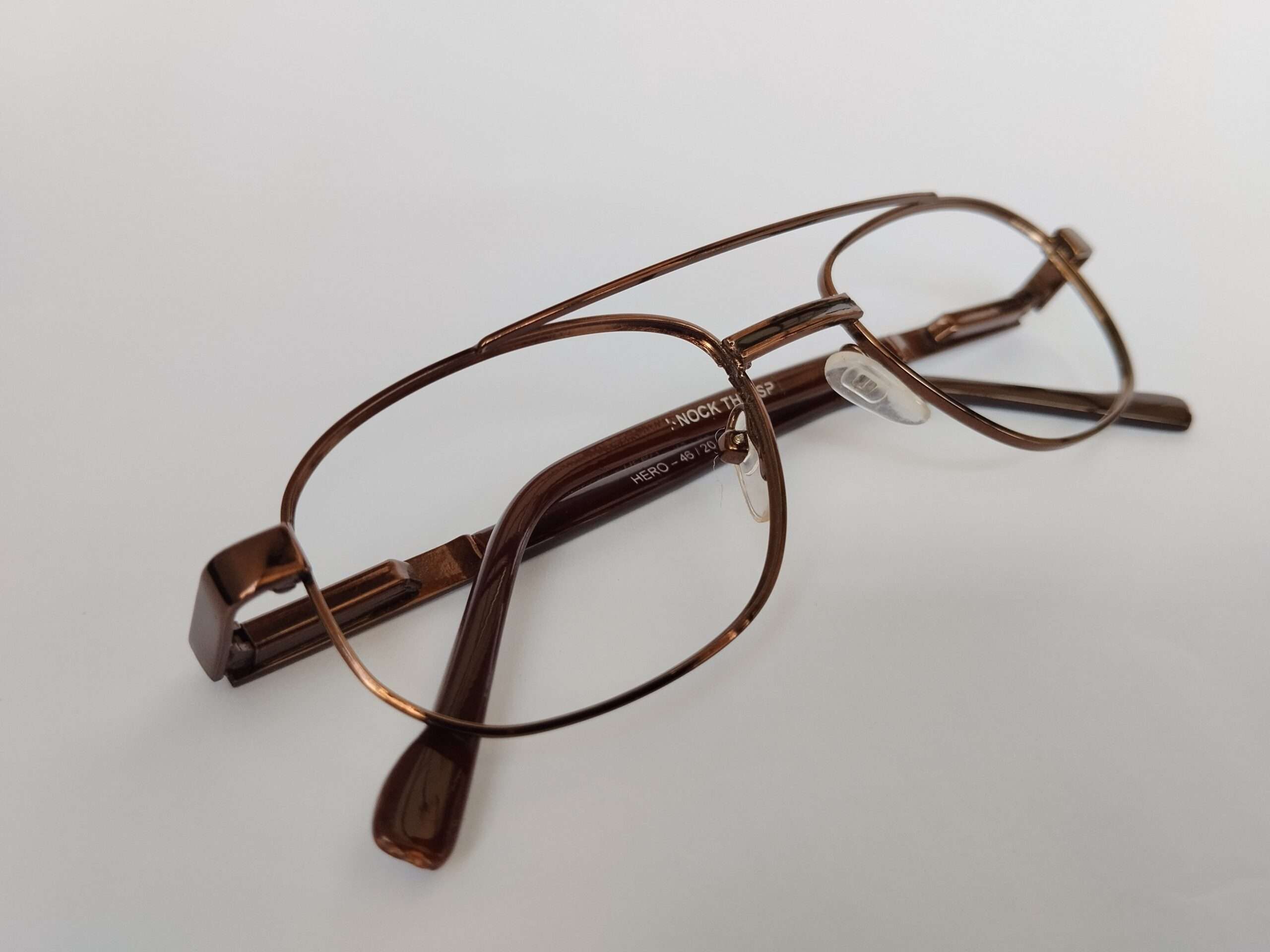 Brown Metal Aviator Reading Glasses featuring a classic aviator shape, warm brown metal frame, and clear magnifying lenses for daily reading comfort.