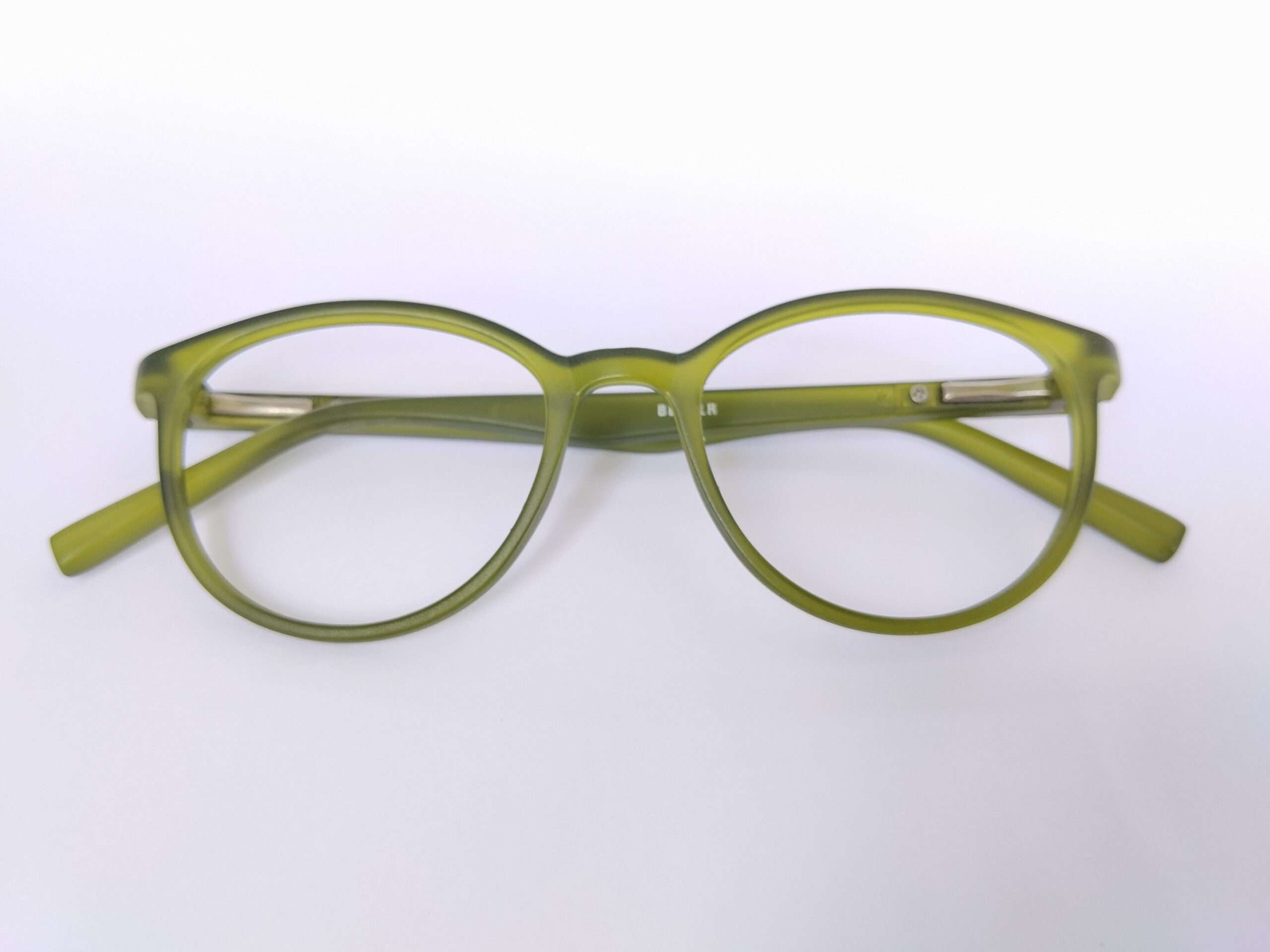 Olive Green Reading Glasses featuring a lightweight olive-green frame, smooth shaping, and clear Progressive glasses designed for daily reading comfort.