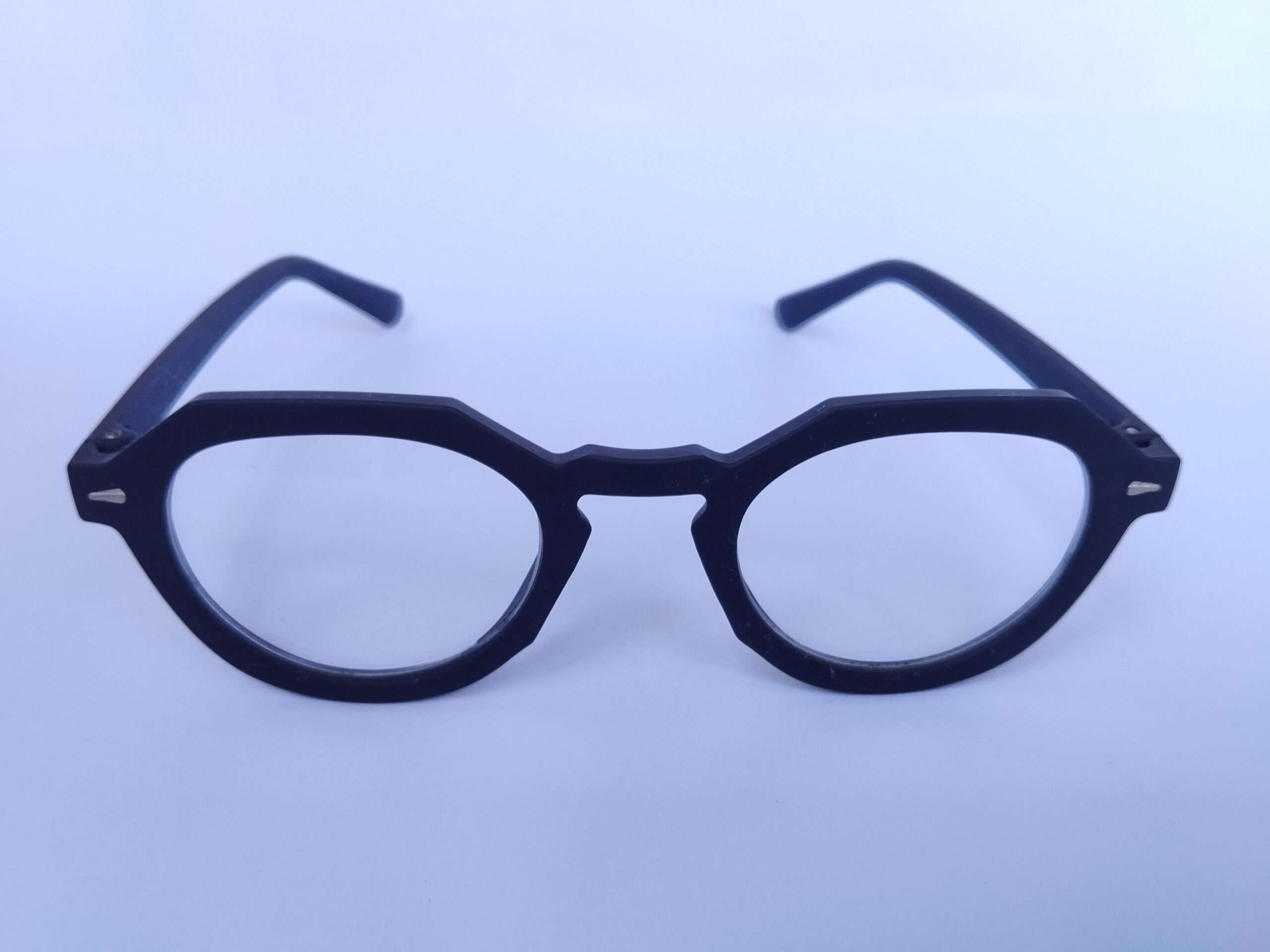 Black retro prescription readers glasses with classic full-frame vintage design