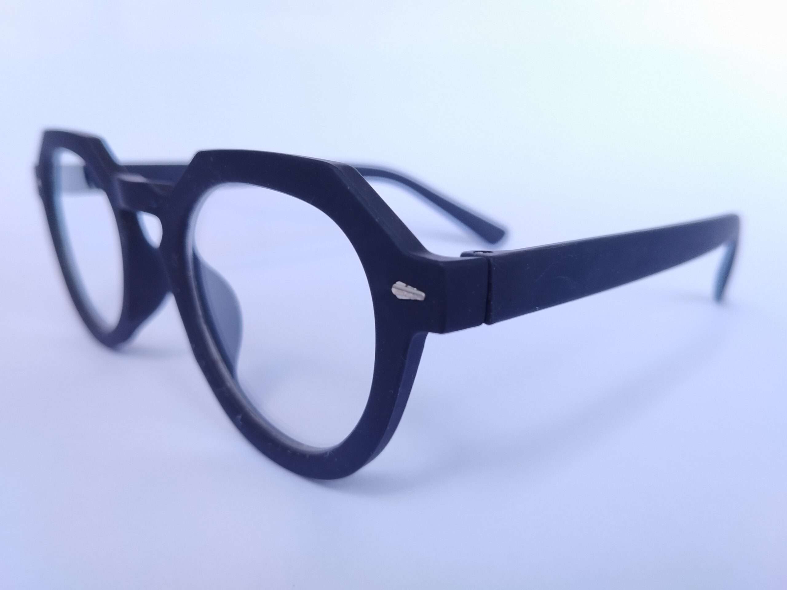 Black retro prescription readers glasses with classic full-frame vintage design