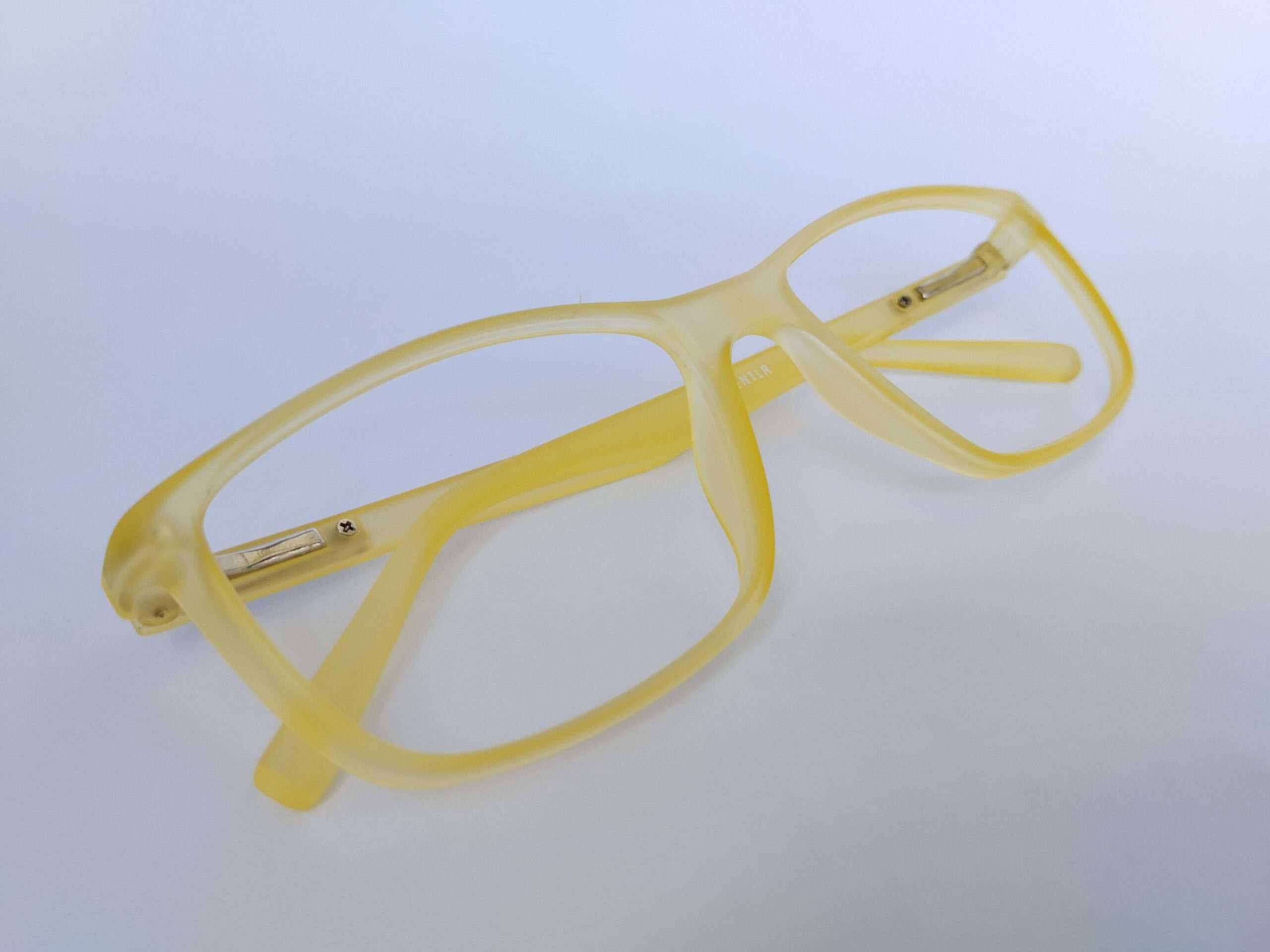 Matte yellow anti glare reading glasses with slim full-frame lightweight design