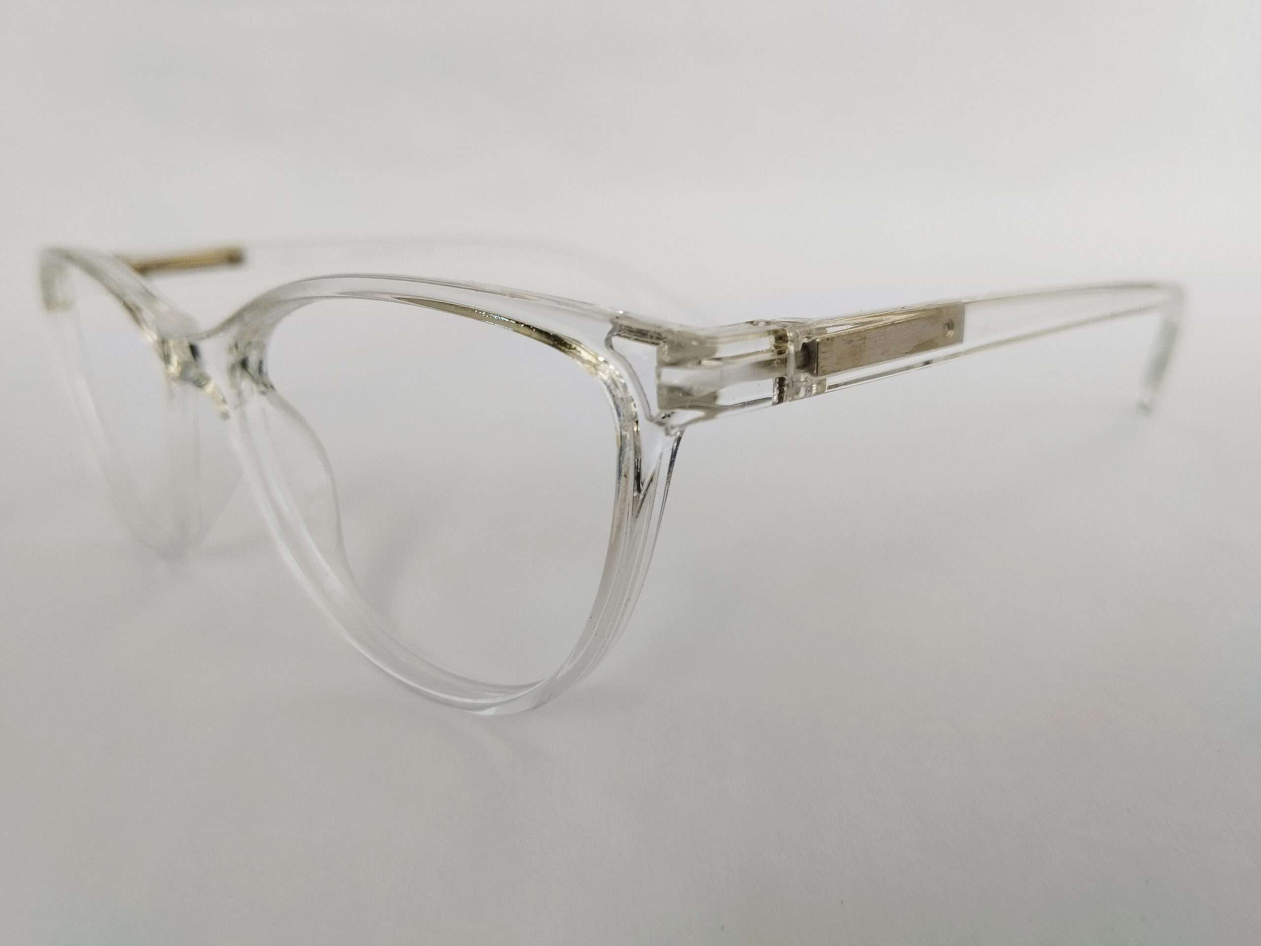 Crystal clear cat eye reading glasses with transparent lightweight design for women